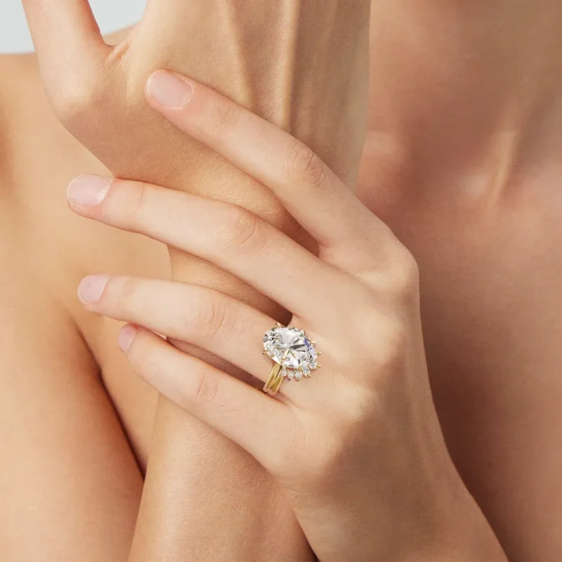 13 Oath Oval with Half Halo 1