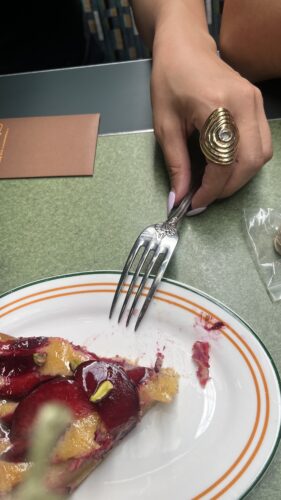 Click to view full screen 3b472277f883c4183ad586882c43d13